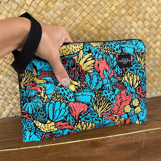 Angelo Delos Santos coral reef pattern underwater diver cosmetic bag with handle silk screen printing local made philippines gift souvenir buy support artist Dumaguete city Negros Oriental