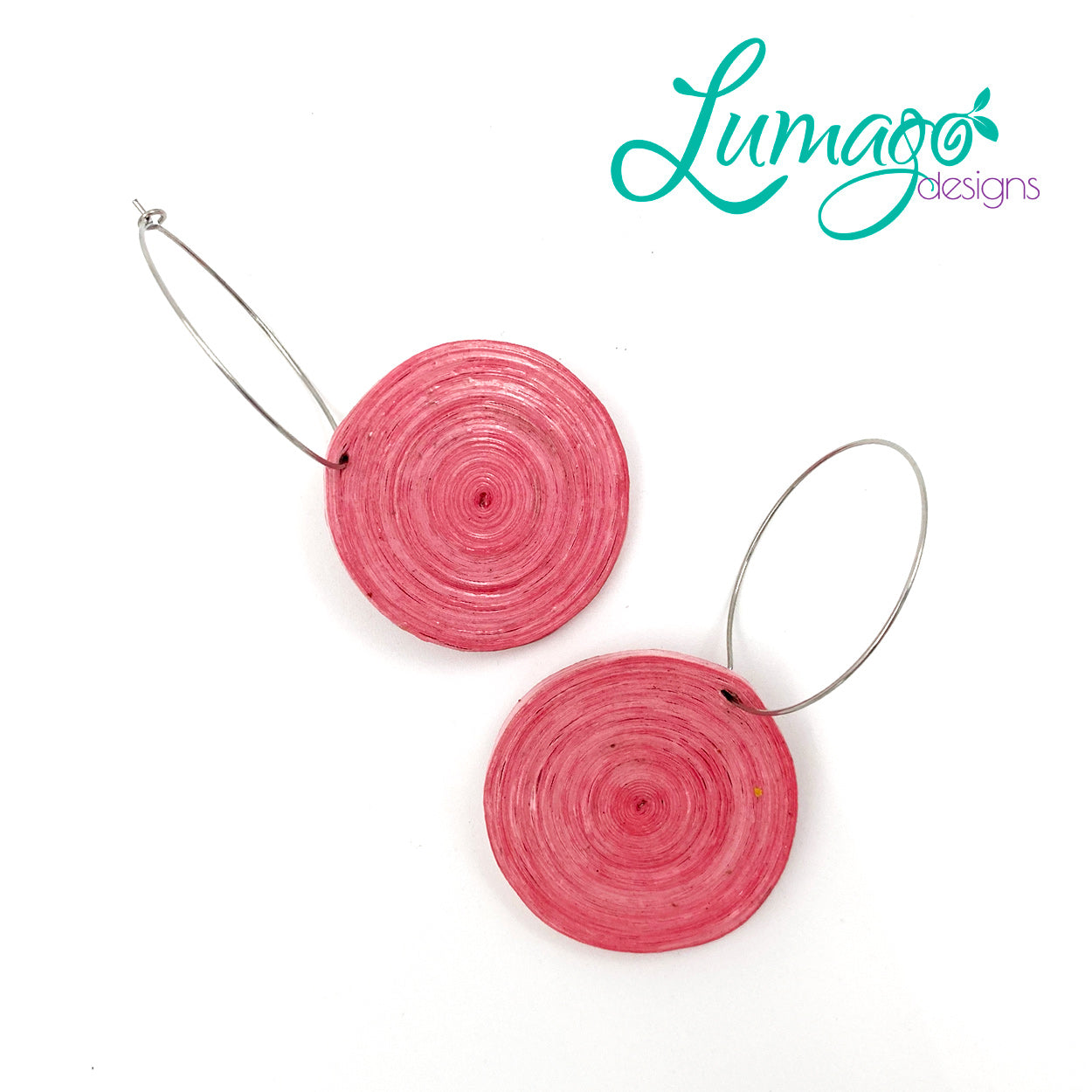 Lumago Designs, Ethical Jewellery, Sustainable, recycled, recycling paper, paper beads, craftsmanship, Filipino woman, art, artist, jewellery, earrings, bead